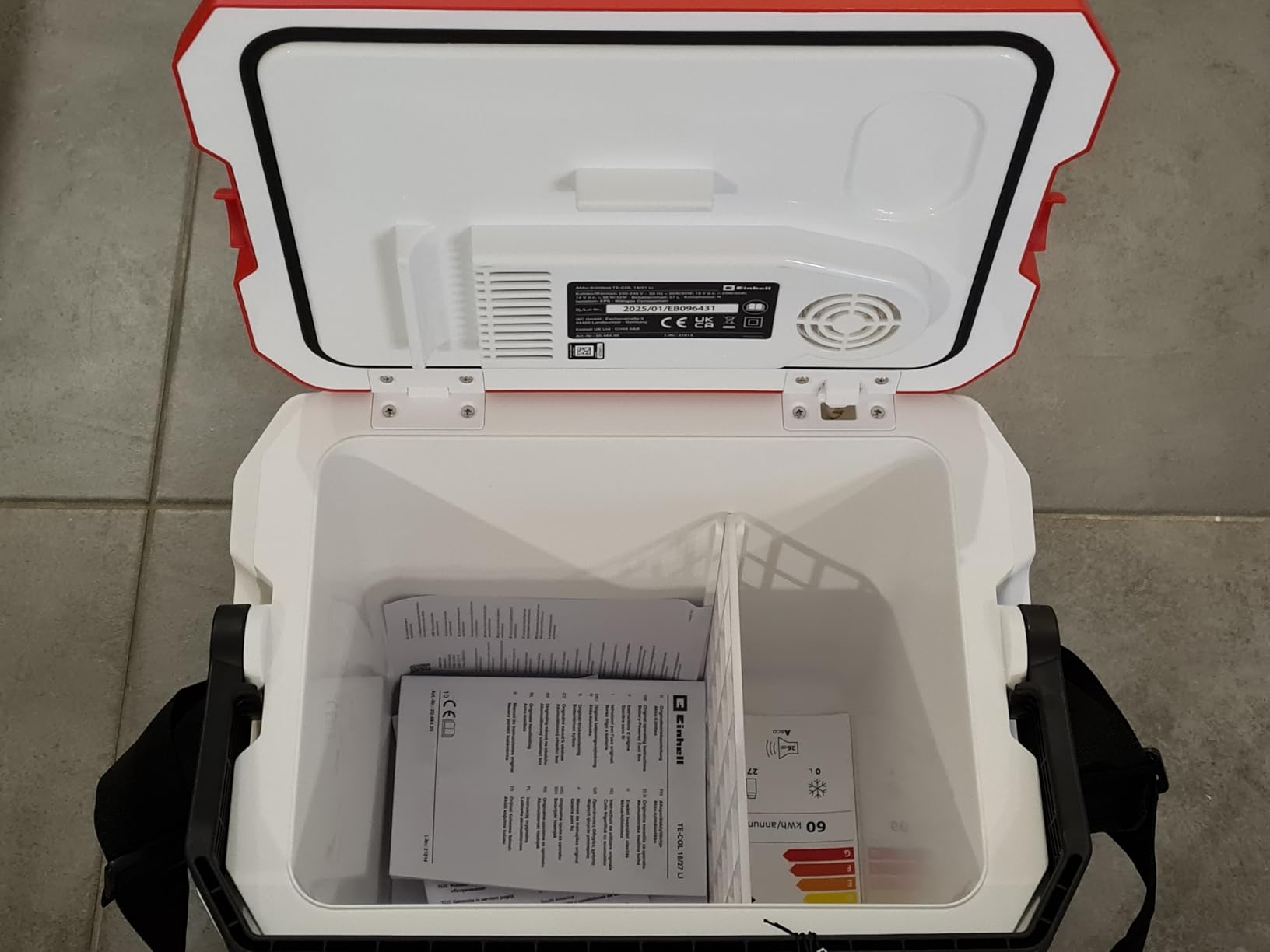 Pesa bastante vacía