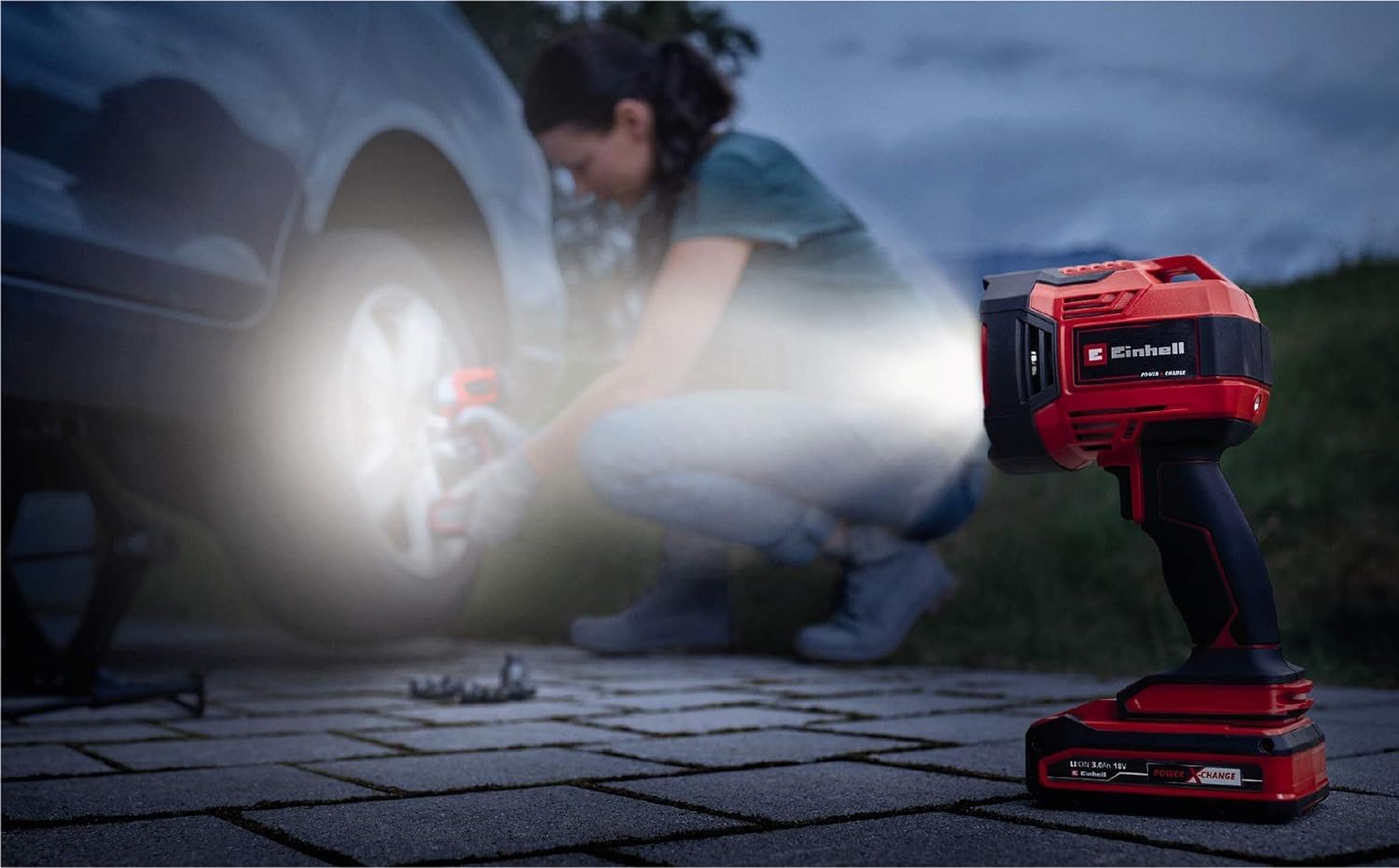 einhell-te-cl-18-2500-liac-solo-power-x-change-l-mpara-led-con-bater-a-18-v-2-50 image 4