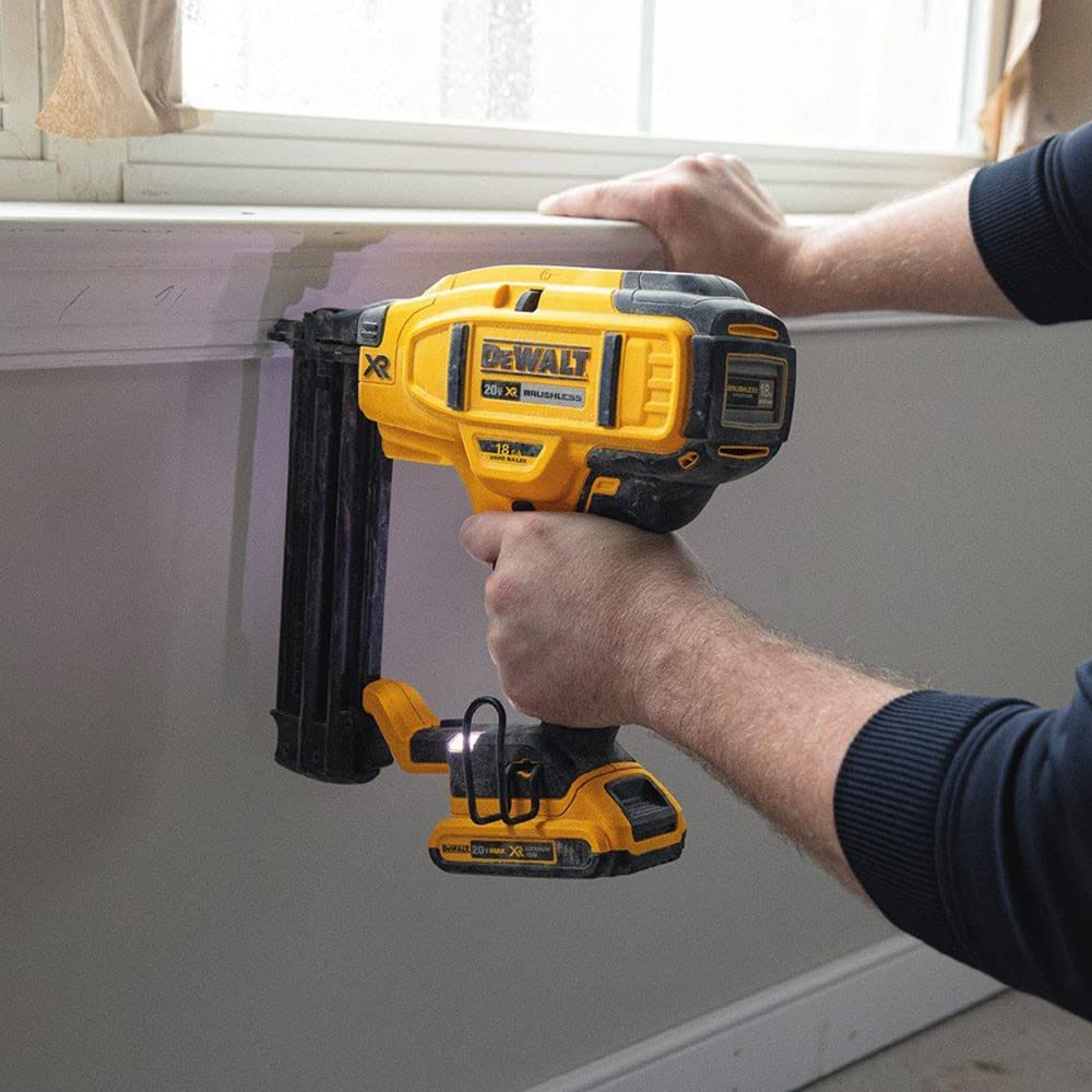 dewalt-dcn680n-xr-clavadora-de-acabado-sin-escobillas-18-v-16-ga-para-clavos-de- image 7