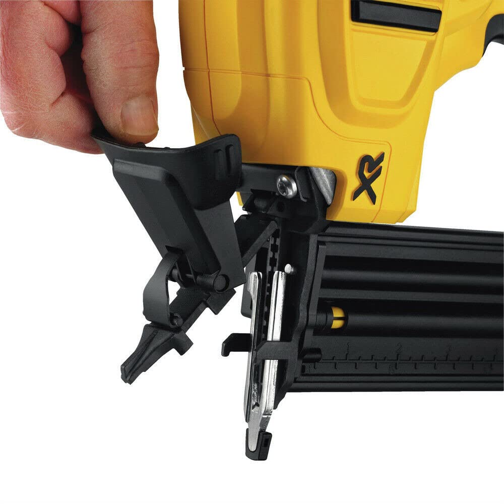 dewalt-dcn680n-xr-clavadora-de-acabado-sin-escobillas-18-v-16-ga-para-clavos-de- image 5