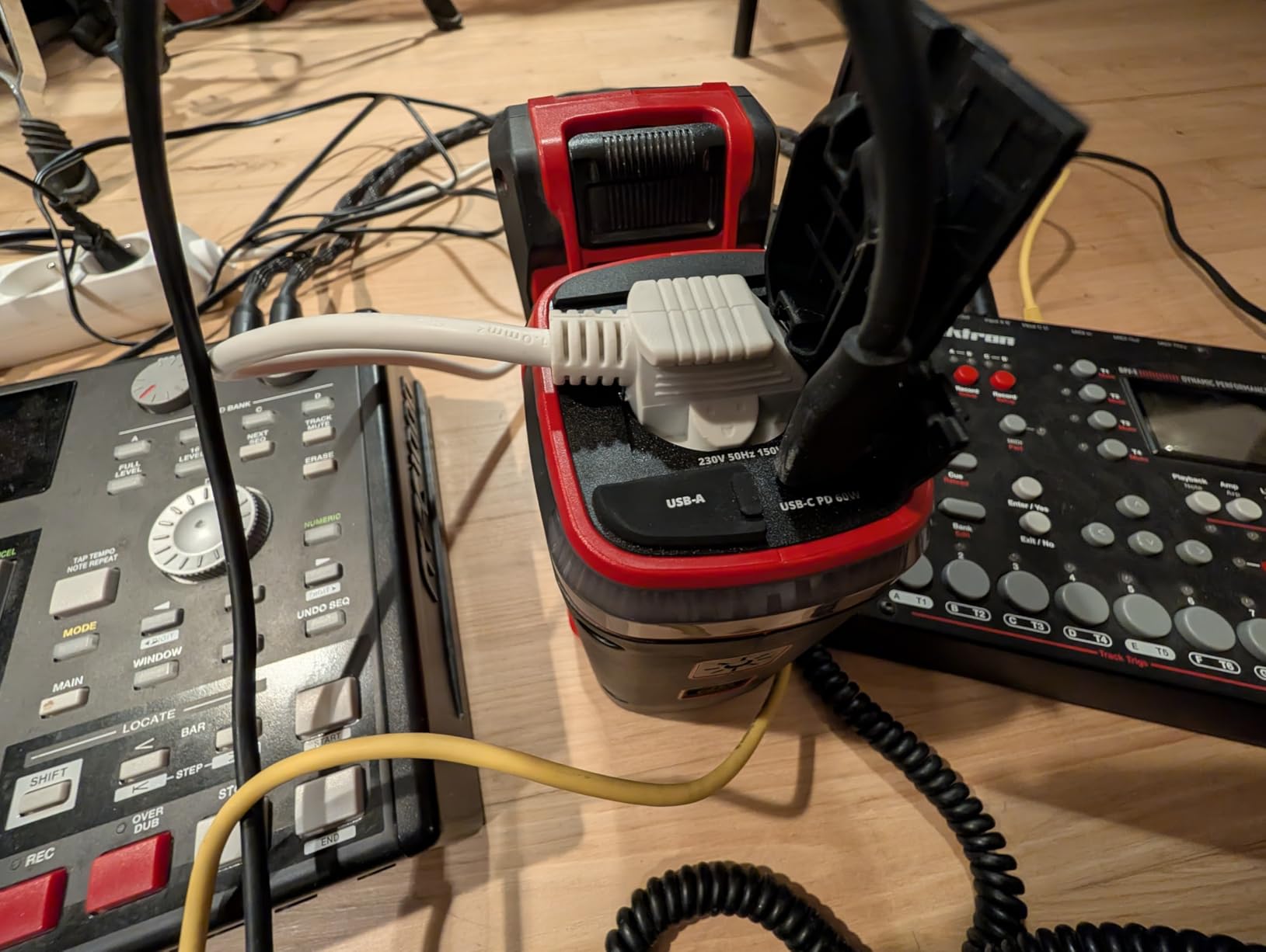 Muy útil, 150 W justos