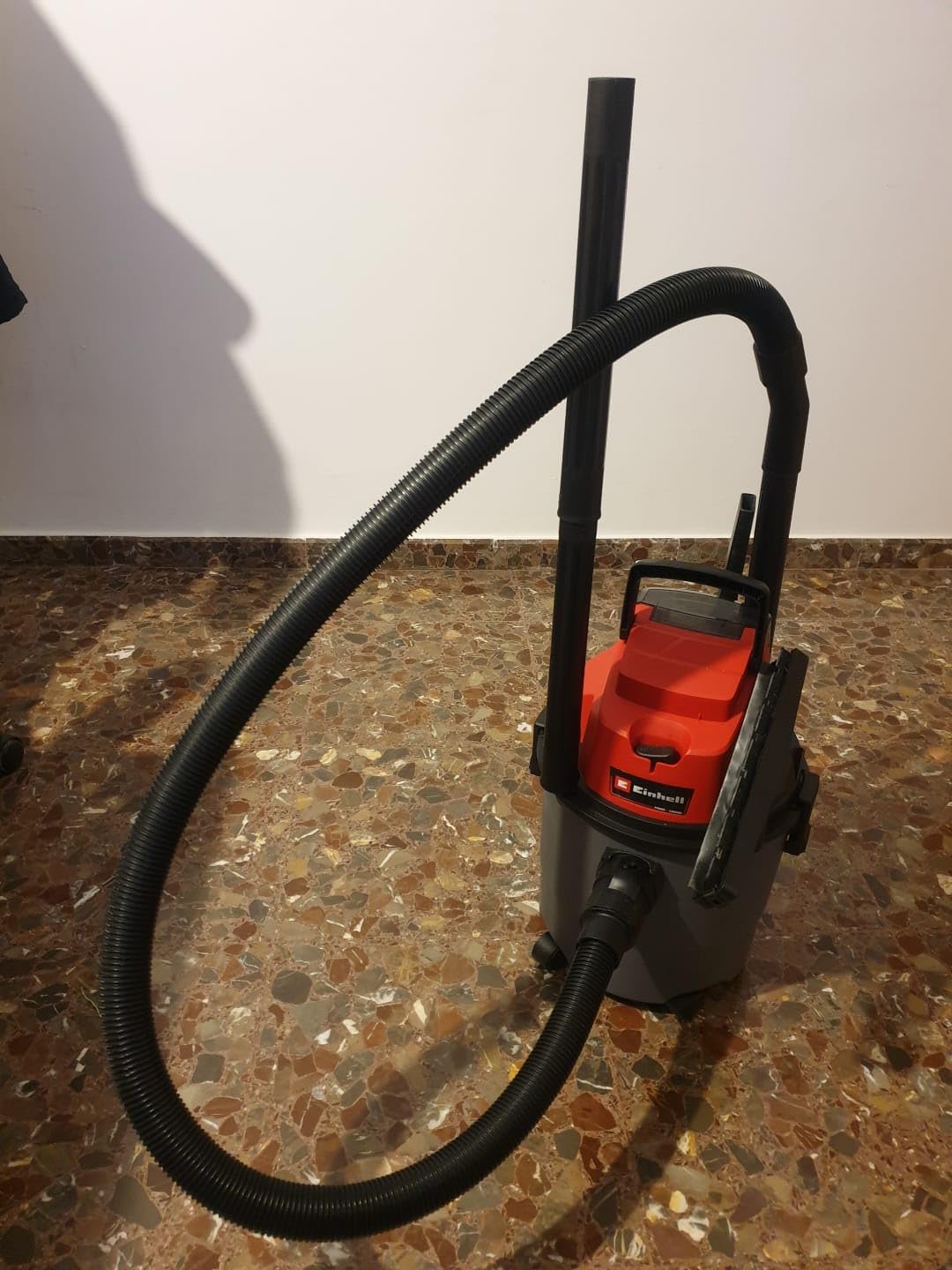 Hace su trabajo