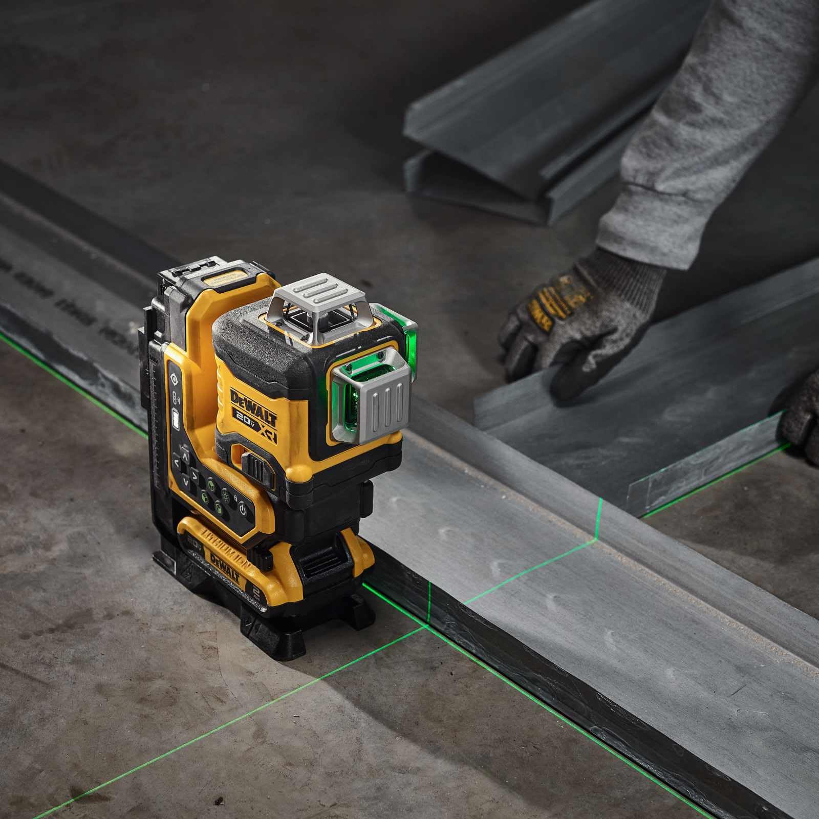 dewalt-dcle34035b-xj-l-ser-verde-3x360-18v-max-con-control-remoto-hasta-100-m-he image 6