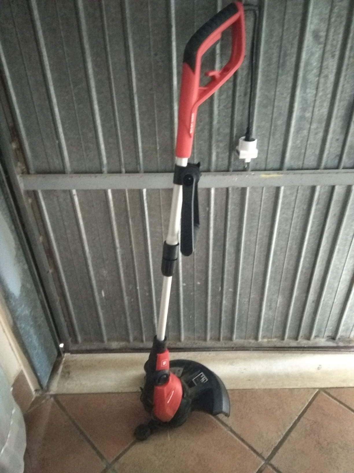 Bien pero el cable es corto