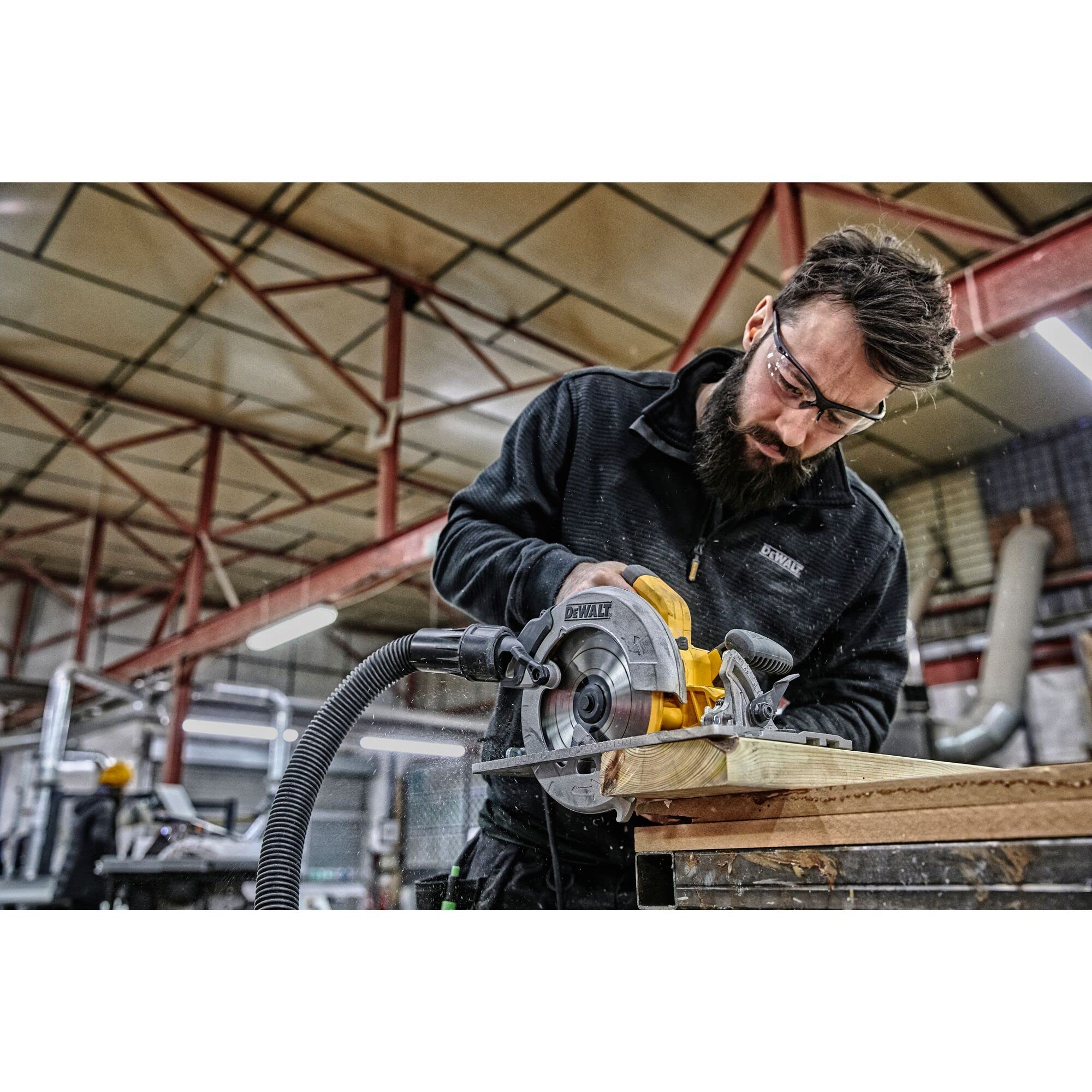 dewalt-dwe576k-qs-sierra-circular-1600w-con-disco-de-190-mm-corte-hasta-61-mm-co image 5