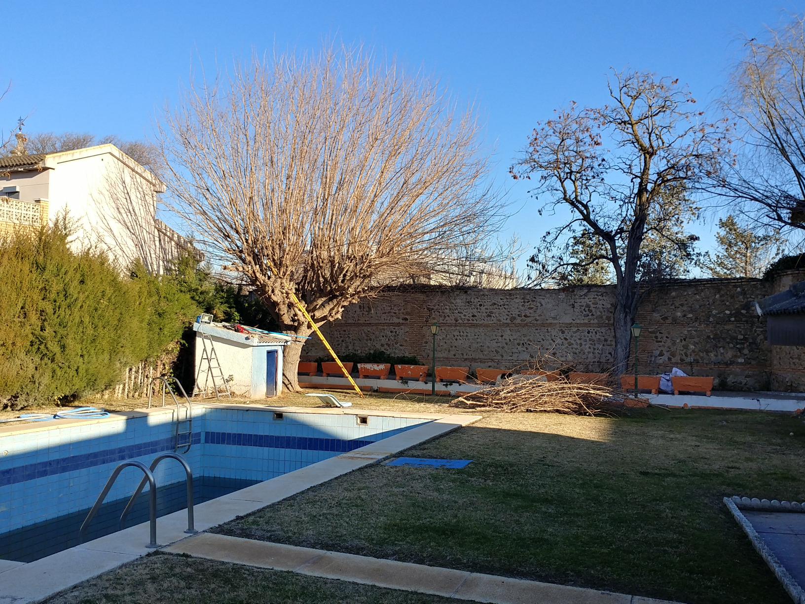 Muy práctica para mantenimiento del jardín