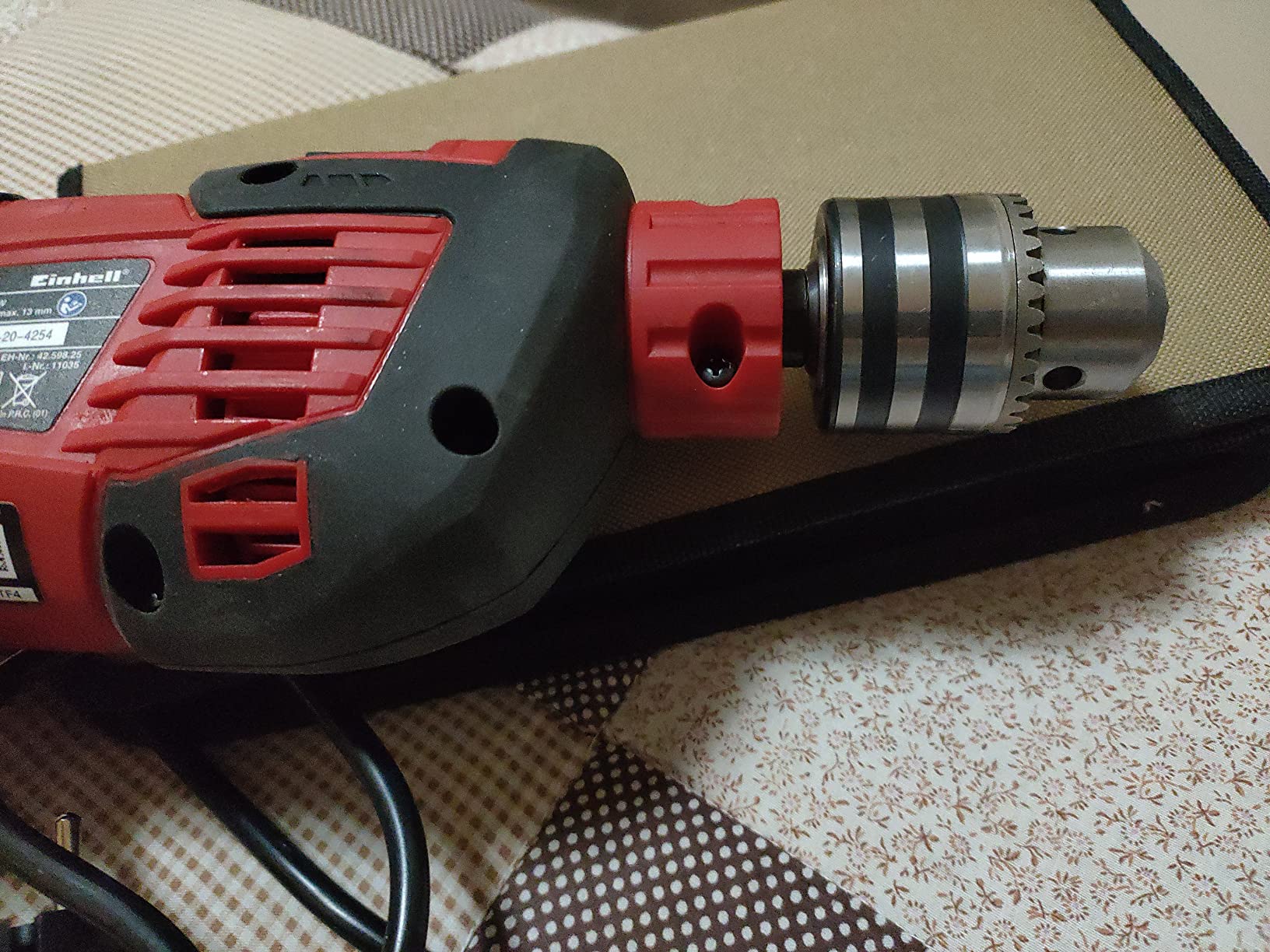 Gran taladro para bricolaje serio