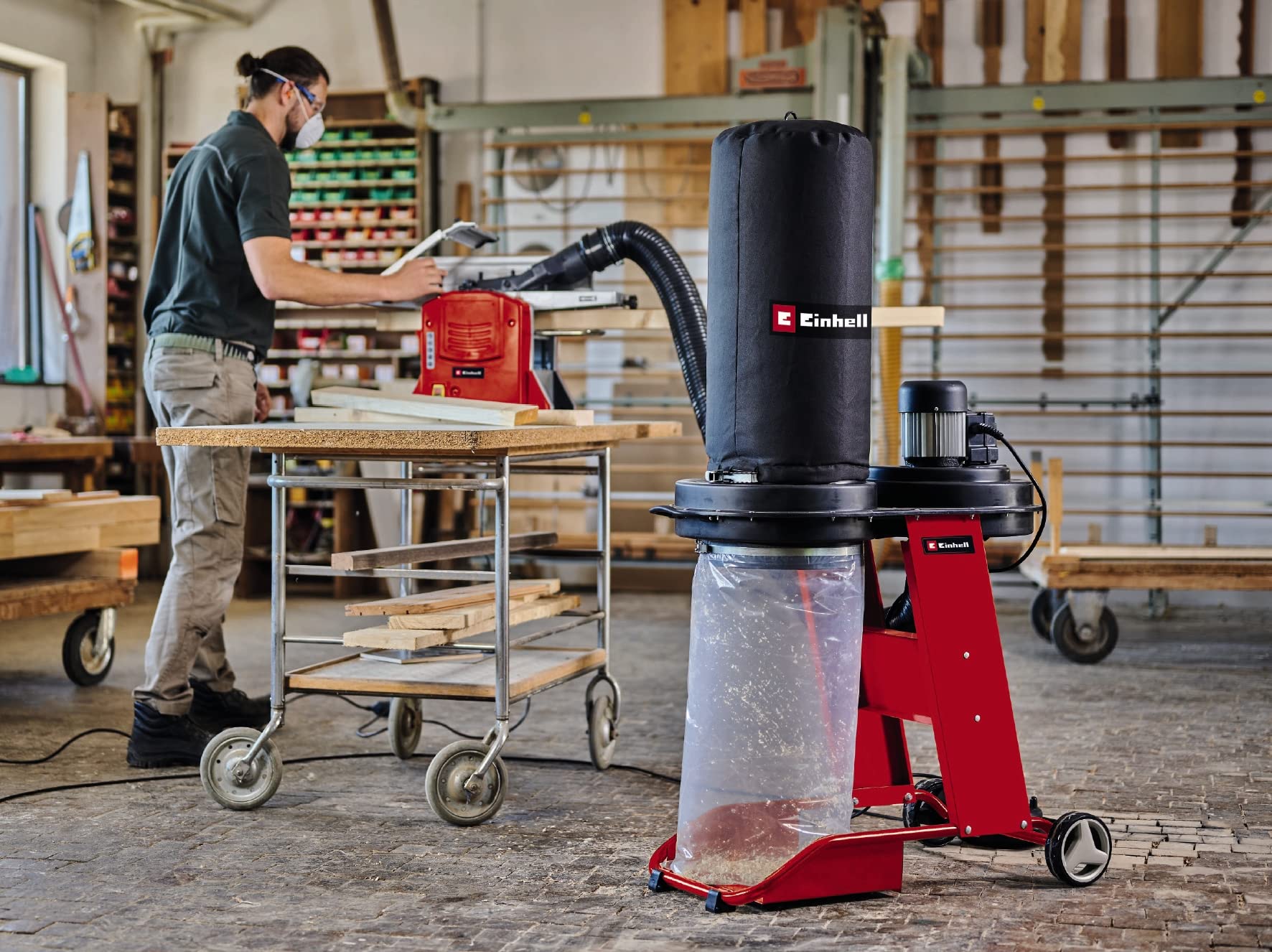 einhell-te-ve-550-1-a-aspirador-de-taller-con-enchufe-autom-tico-bolsa-de-65-l-y image 3