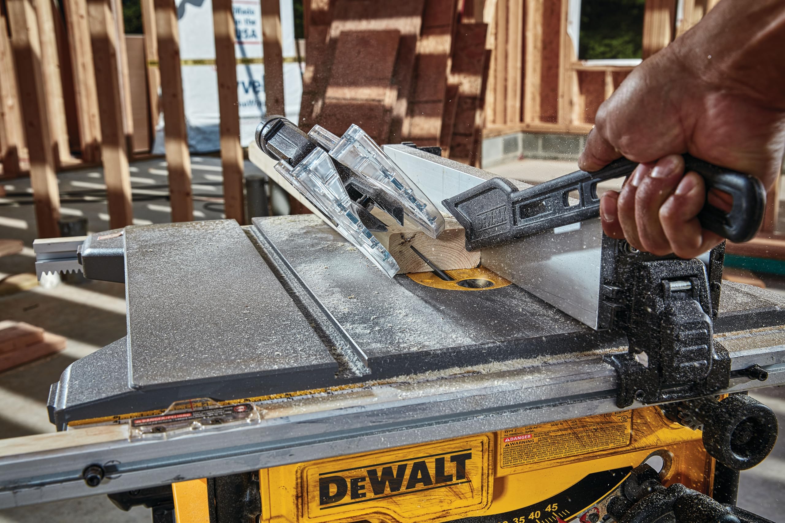 dewalt-dwe7485-qs-sierra-de-mesa-compacta-210-mm-5800-rpm-biselado-48-capacidad- image 7