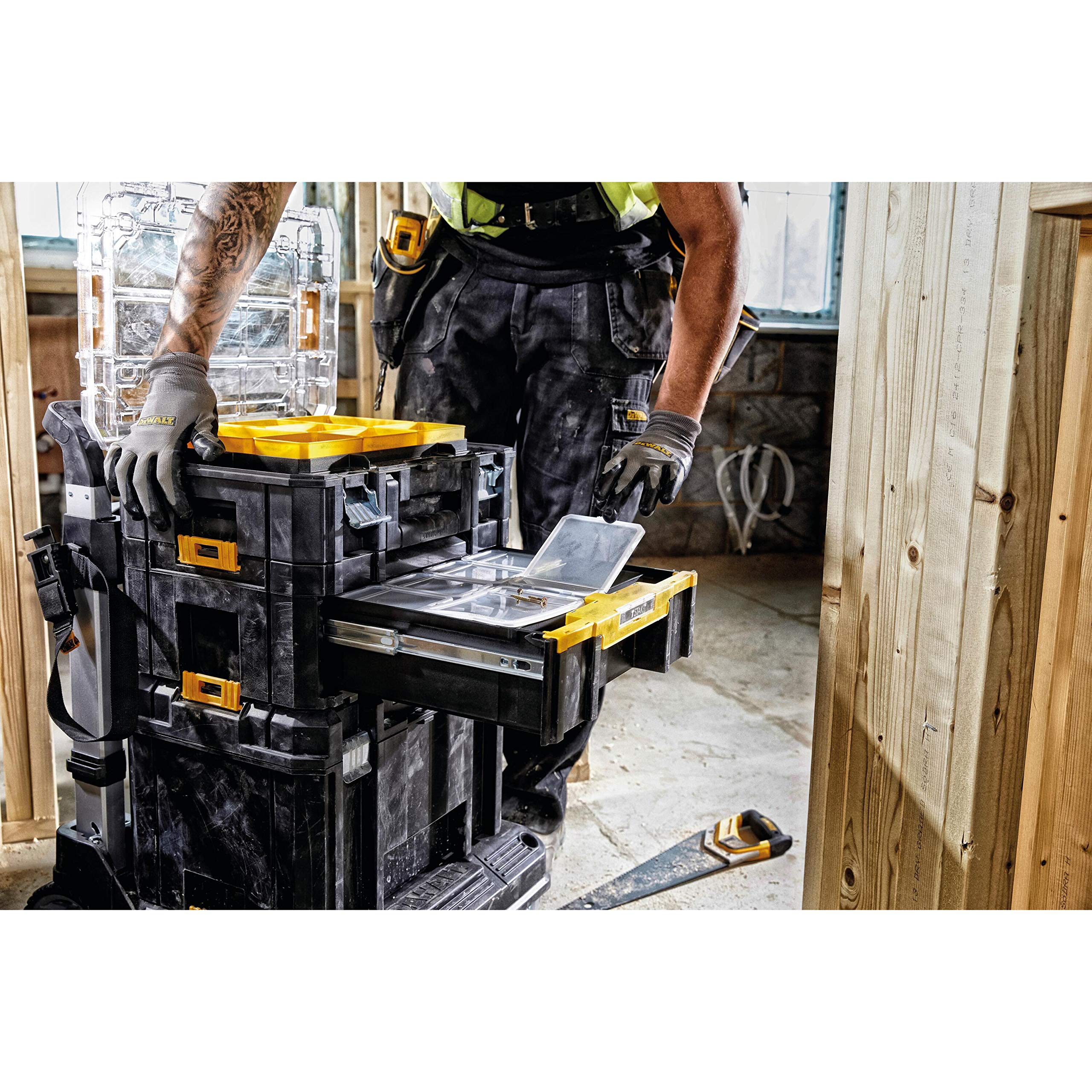 dewalt-dwst1-70705-tstak-cajonera-profunda-con-6-divisores-extra-bles-314-x-440- image 3