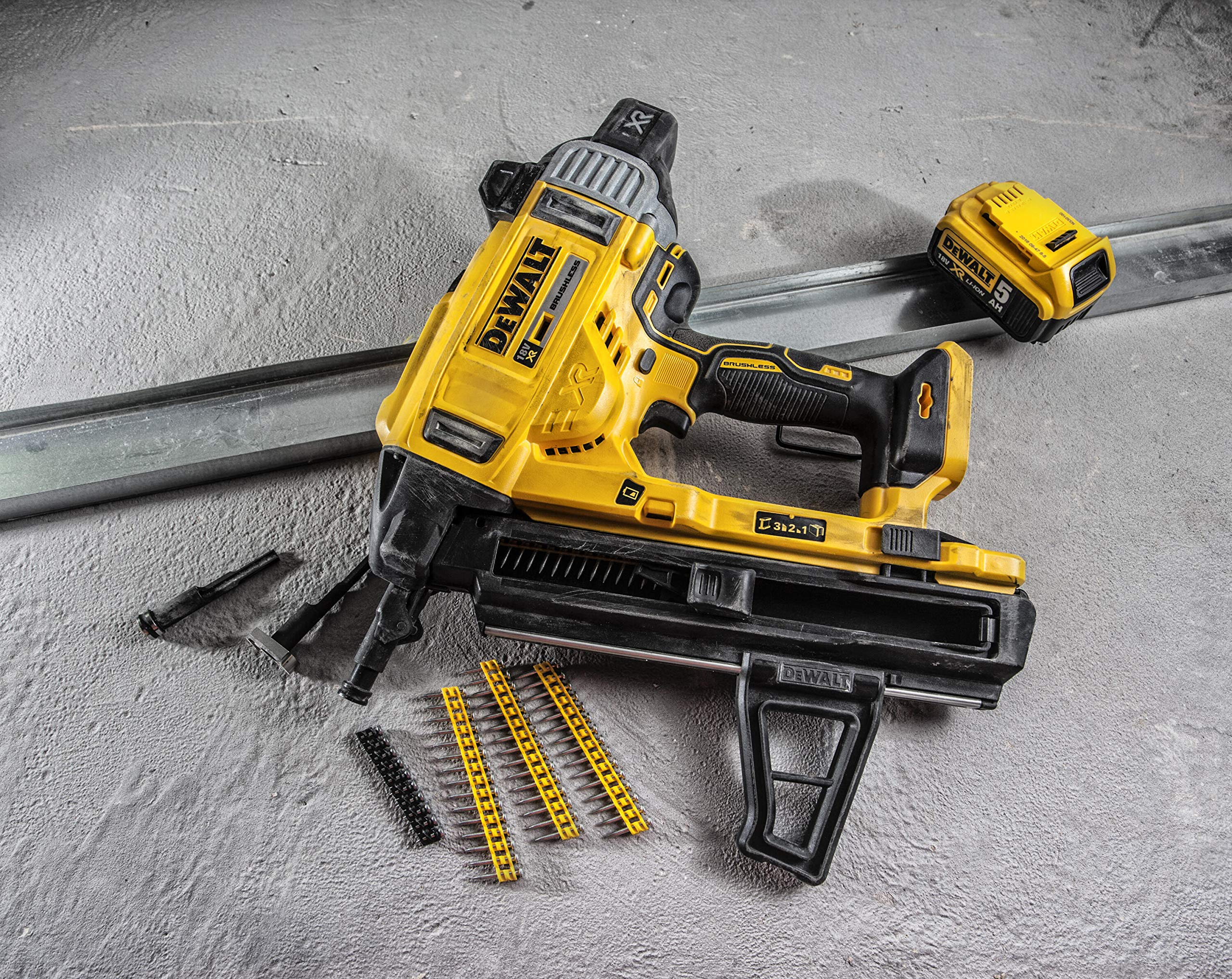 dewalt-dcn890p2-qw-clavadora-de-hormig-n-y-acero-sin-escobillas-xr-18-v-con-2-ba image 6